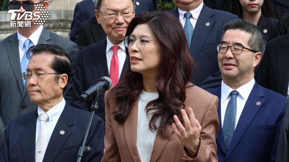 全文/鄭麗文南京謁中山陵 「中華民國」、「國父」成亮點