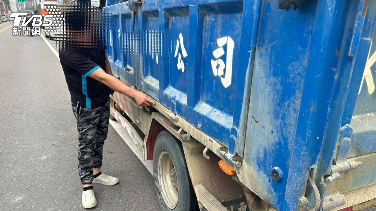 駕駛途中「瞬間失去意識」！新竹翁逆向連撞3車。（圖／民眾提供）