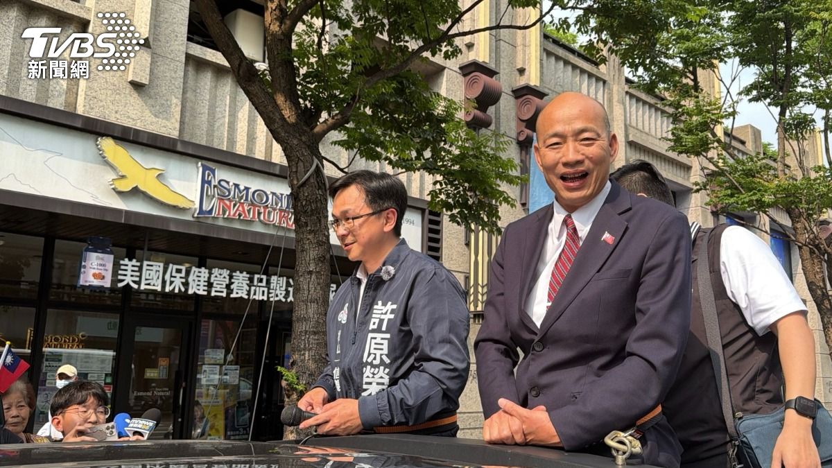 立法院長韓國瑜陪同許原榮掃街。（圖／陳怡潔攝）