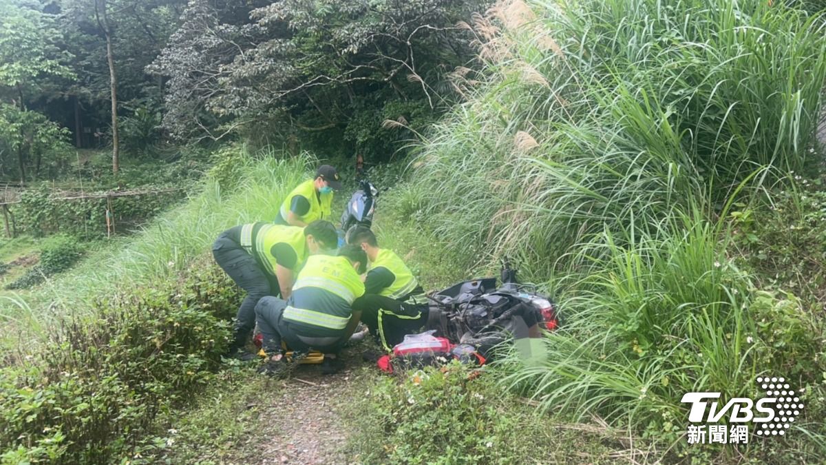 快訊/疑突發疾病!三峽75歲翁騎車自摔 送醫仍救不回