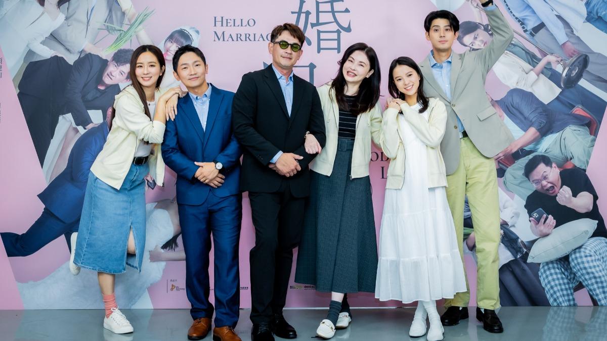 周曉涵(左起)、蔡昌憲、柯叔元、何如芸、項婕如、李玉璽。(圖/艾彼新創股份有限公司提供)
