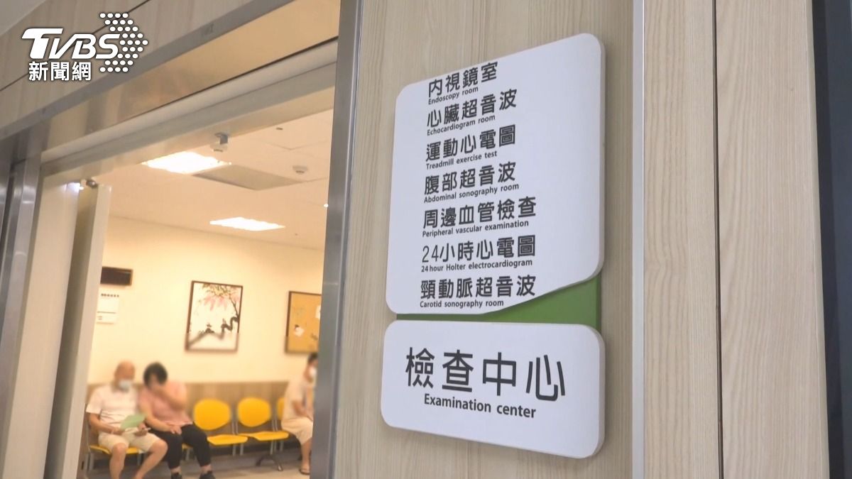 婦人因撞傷掛急診送醫,外傷雖無大礙,但更想查明昏倒的原因。(圖/TVBS)