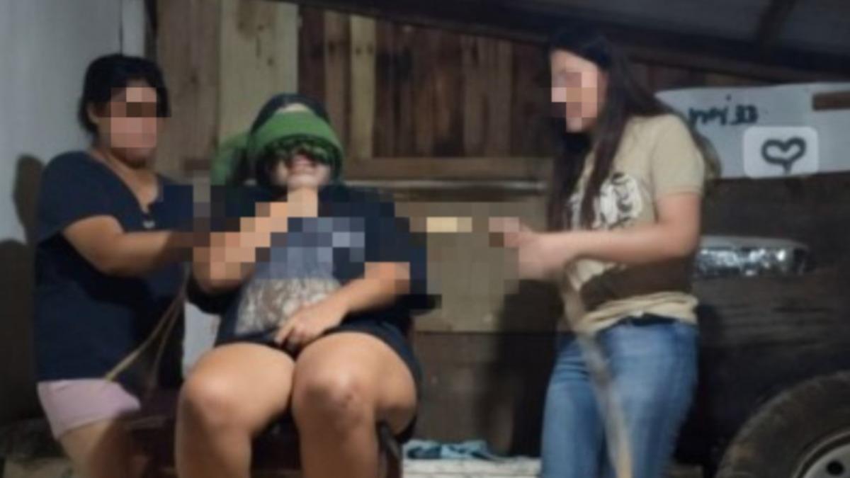 驚喜變誘殺!墨少女「蒙眼」遭閨密勒斃還PO網 法官輕判引眾怒