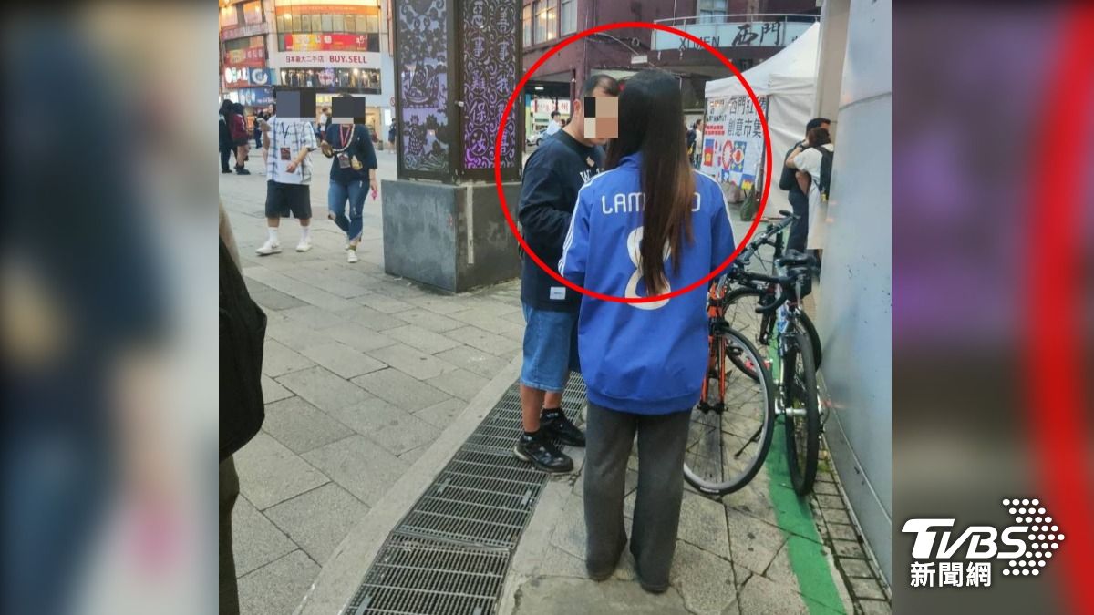 台灣攤商氣不過,揪女兒化身買家,設局和香港口音男子面交,在警方協助下成功將人逮捕到案。(圖/TVBS)