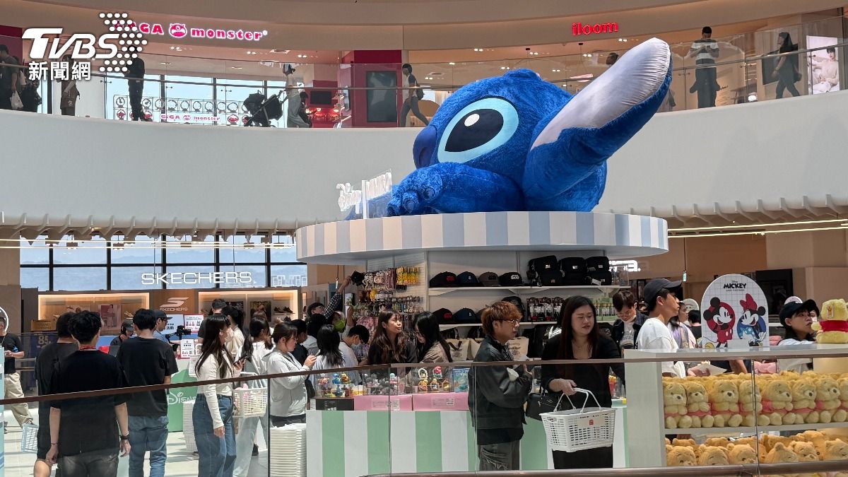 昨天湧入許多人。（圖／陳祁）