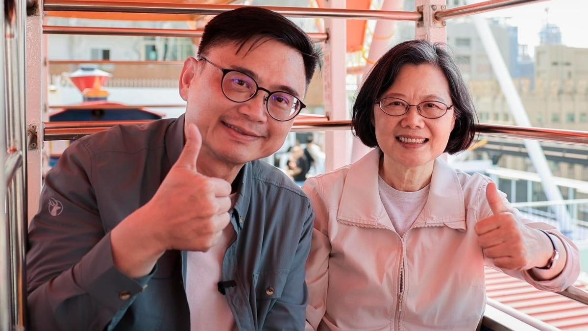 蔡英文現蹤高雄!喊話「挺賴瑞隆」接棒市長:他會維持美好