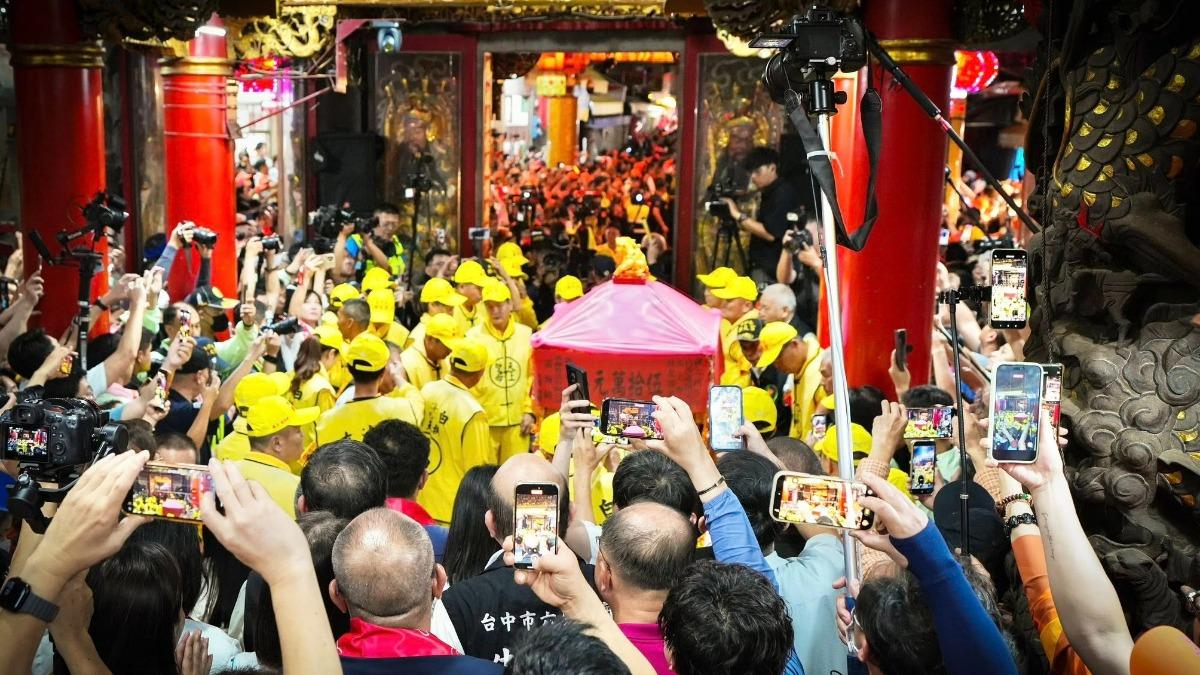 盧秀燕祈求媽祖及數十萬信徒屆時出入台中市平安順利。（圖／翻攝自盧秀燕臉書）