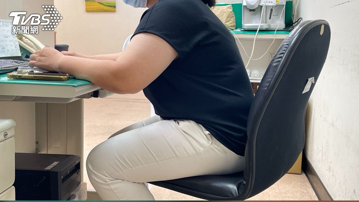 坐著踮腳也能穩血糖?醫師揭「比目魚肌運動」原理與做法!(圖/TVBS)