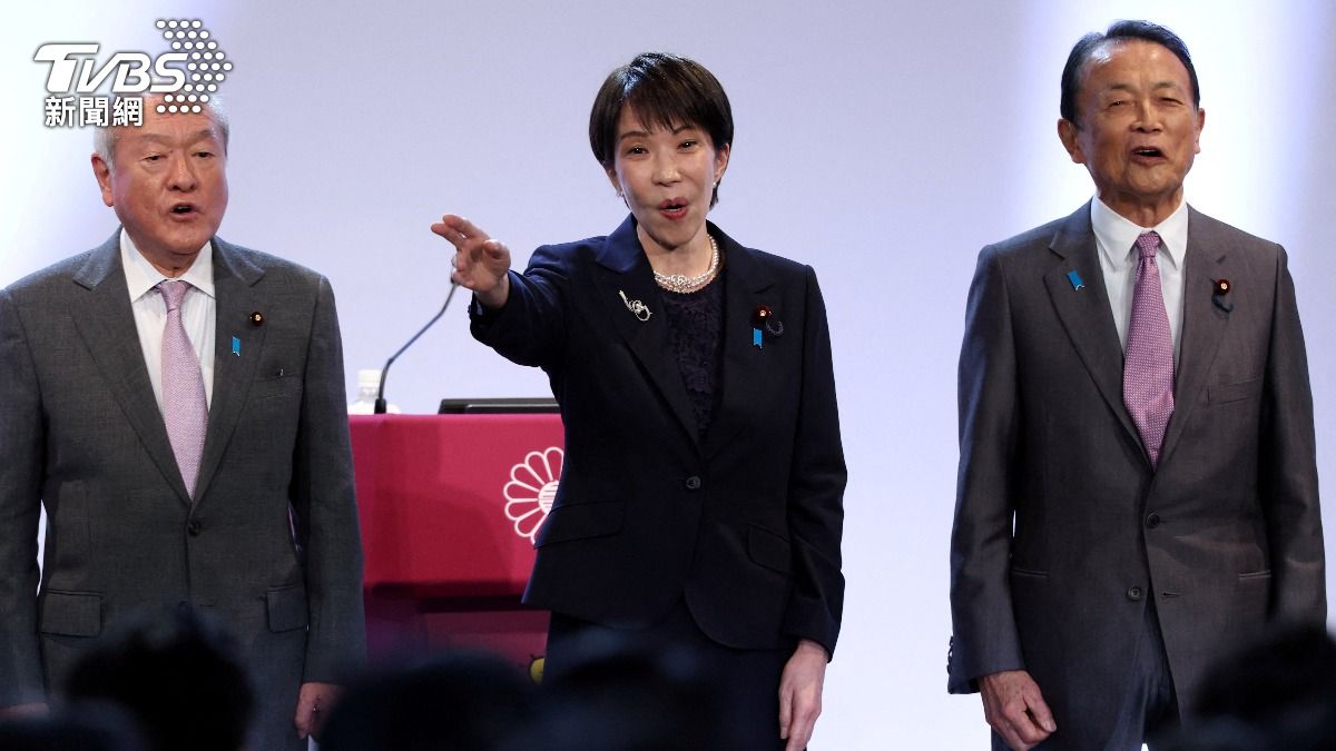 高市早苗與自民黨副總裁麻生太郎之間的溝通,甚至一度到只靠幕僚轉達的地步。(圖/達志影像路透社)
