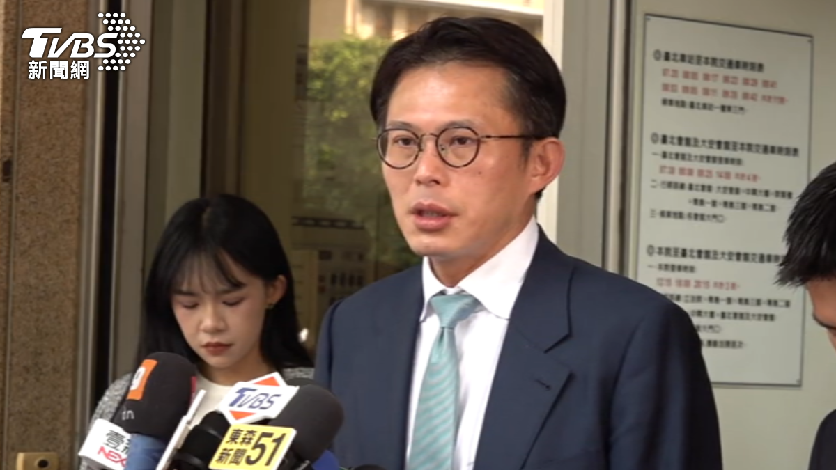 黃國昌坦言,李貞秀開口要錢讓在場所有人都受到驚嚇。(圖/TVBS)
