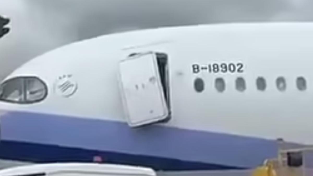 華航墨爾本飛桃機「航班遭碰撞」左側門嚴重受損 空橋大彎曲