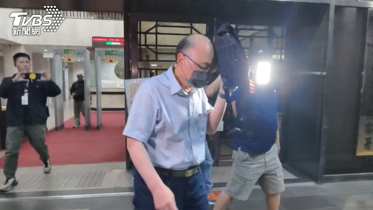 宏泰人壽前董事長魯奐毅800萬交保、限制住居出境出海。(圖/TVBS)