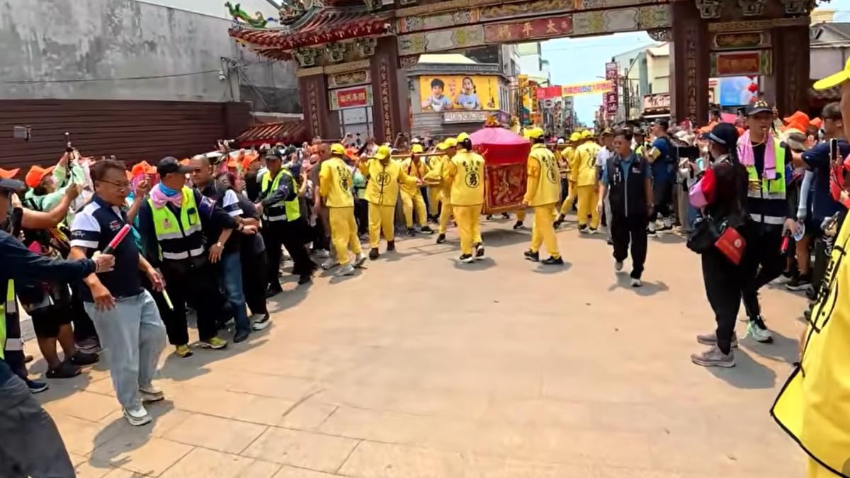 再度四媽會。(圖/翻攝白沙屯媽祖網路電視台YT)
