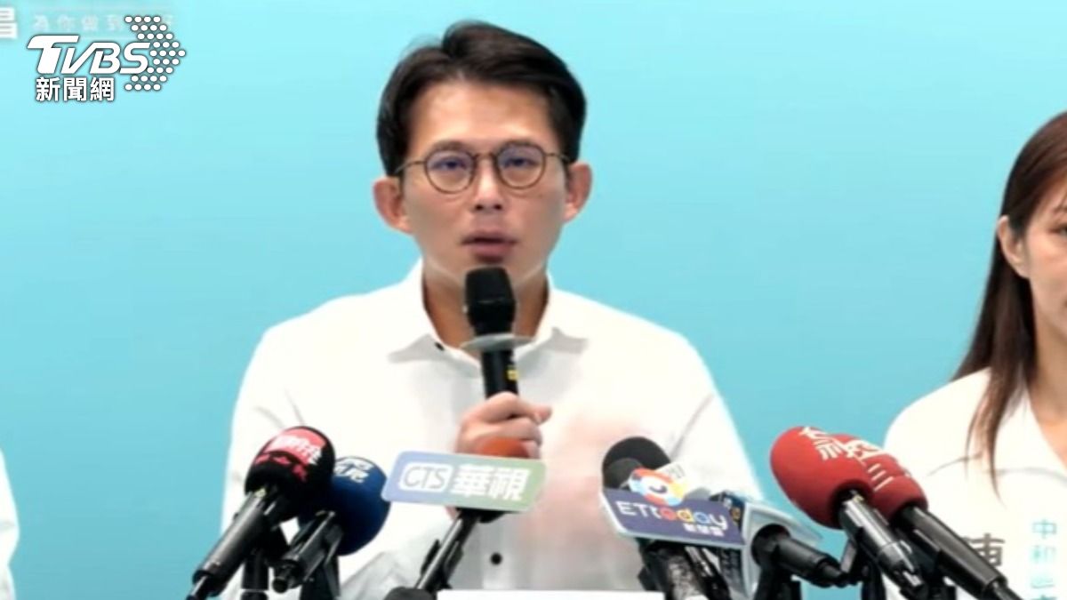 黃國昌反擊李貞秀謊言被戳破後想推卸責任,直言不想浪費時間。(圖/TVBS)