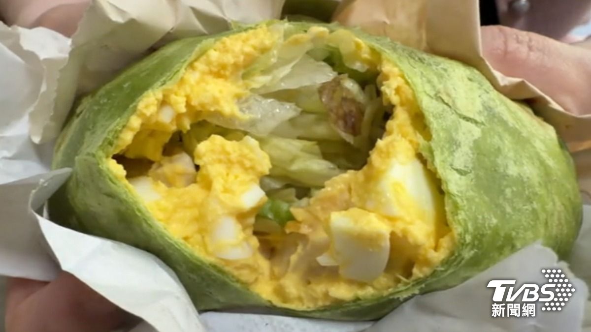 速食店SUBWAY打造菠菜捲餅。(圖/TVBS)