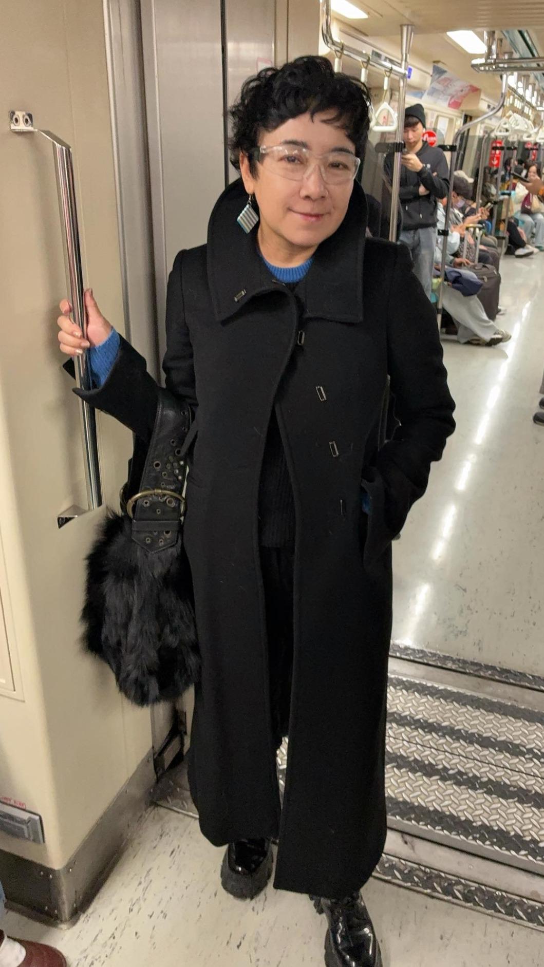 謝麗金時常在社群分享近況,對於遇上詐騙相當無奈。(圖/翻攝自謝麗金臉書)