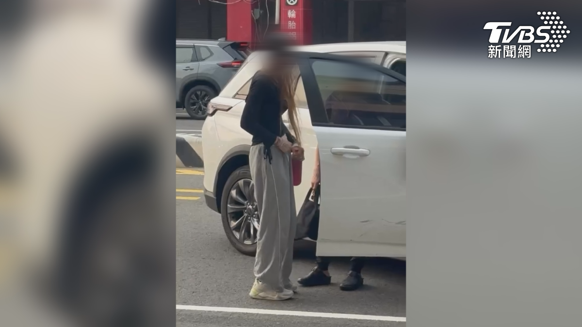 警方在現場處理時，發現邱姓女子精神恍惚，經過毒品快篩呈現依托咪酯陽性反應（圖／民眾提供）