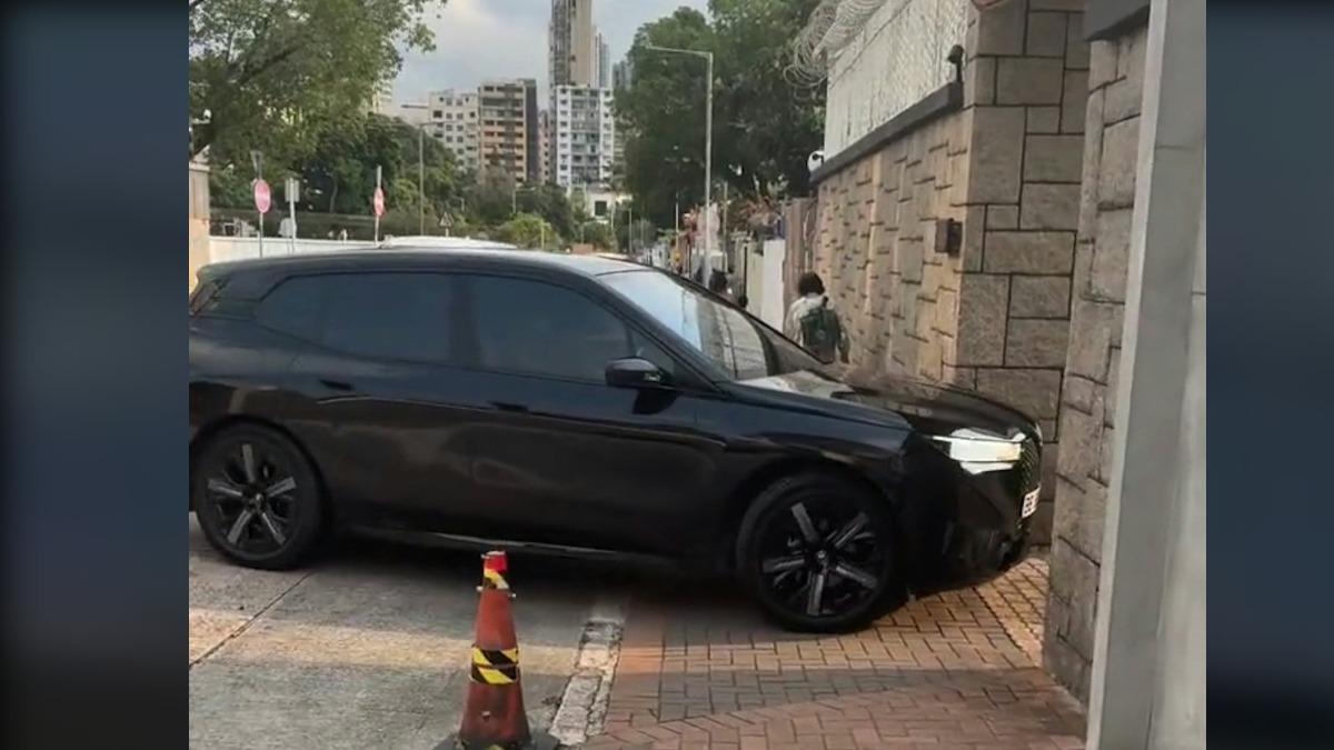 周潤發駕車返金巴倫道豪宅　房地產投資有成估身家破40億
