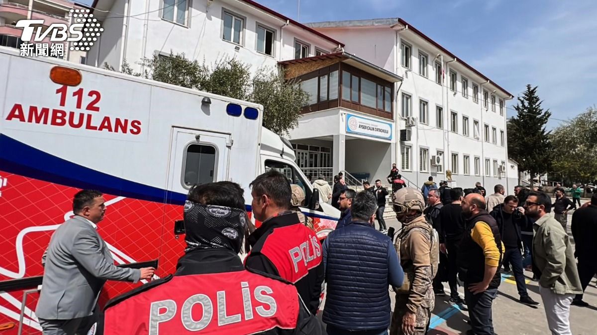 土耳其東南部一所中學發生槍擊案,造成9人死亡,13人受傷。(圖/達志影像美聯社)
