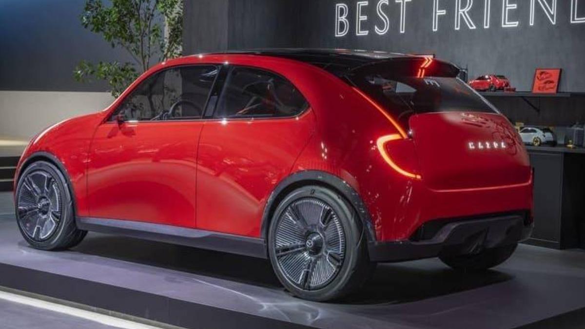 從目前原廠釋出的方向來看,Mazda並不打算讓Mazda2或CX-3直接轉向純電化。(圖/Mazda)
