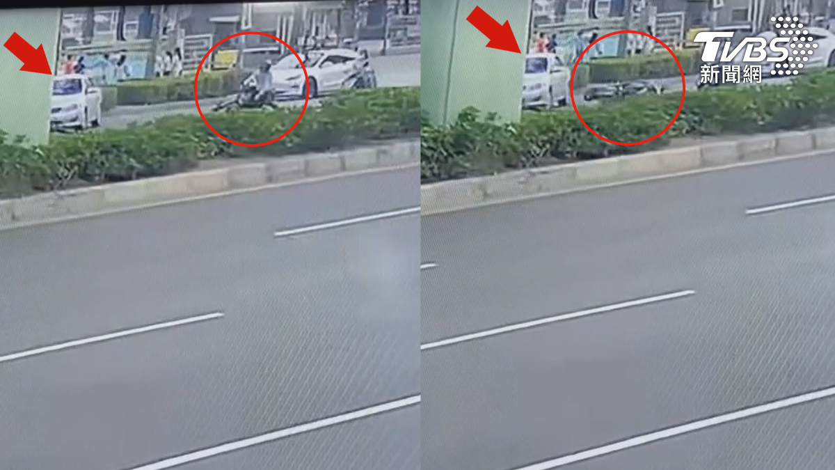 高雄楠梓加昌路,16日早上上班時段,正值上班尖峰時段,一輛小客車從路邊切入車道,造成後方兩部機車閃避不及追撞,乘客開門又波及1騎士。(圖/TVBS)
