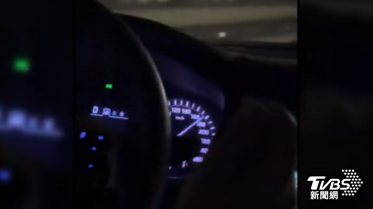 健身網紅Miles在韓國旅遊遇到計程車司機開到時速將近180公里。(圖/健身網紅Miles授權提供)