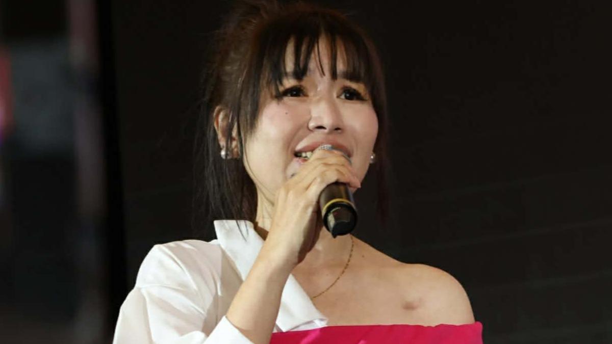 49歲本土女星爆秘婚生子!兒子30歲已斷聯 痛喊:被老公背叛