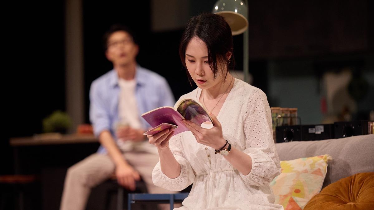 蔡亘晏劇中演出婚齡五年的「小柔」。(圖/艾彼新創股份有限公司提供)