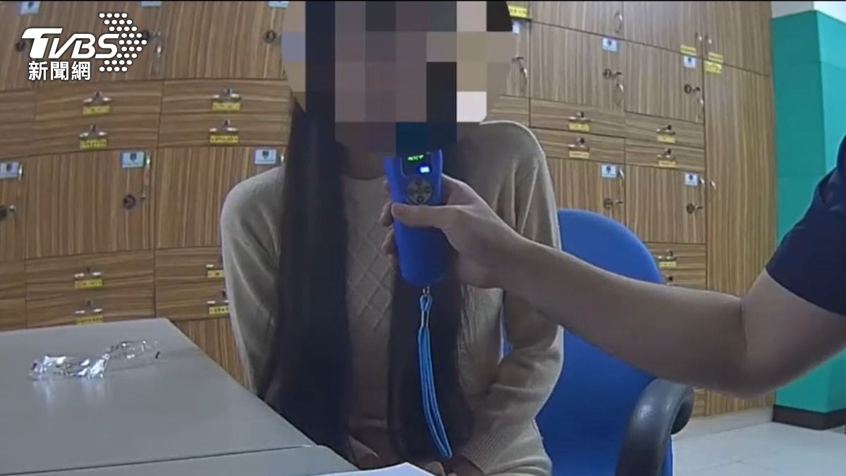 女公關酒測值高達 0.88mg/L嚴重超標。(圖/TVBS)