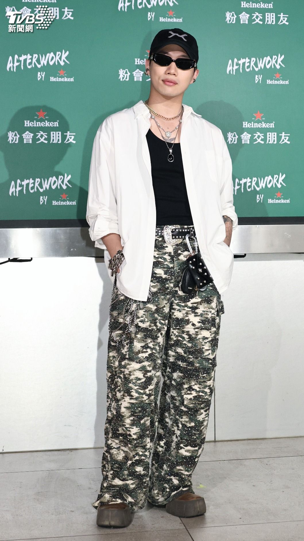 ØZI剛從美國回台,自招仍有時差問題。(圖/張哲鳴攝)