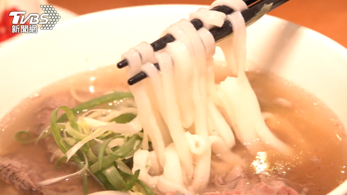 PHO2000 Taiwan在台北信義區開幕。（圖／TVBS）