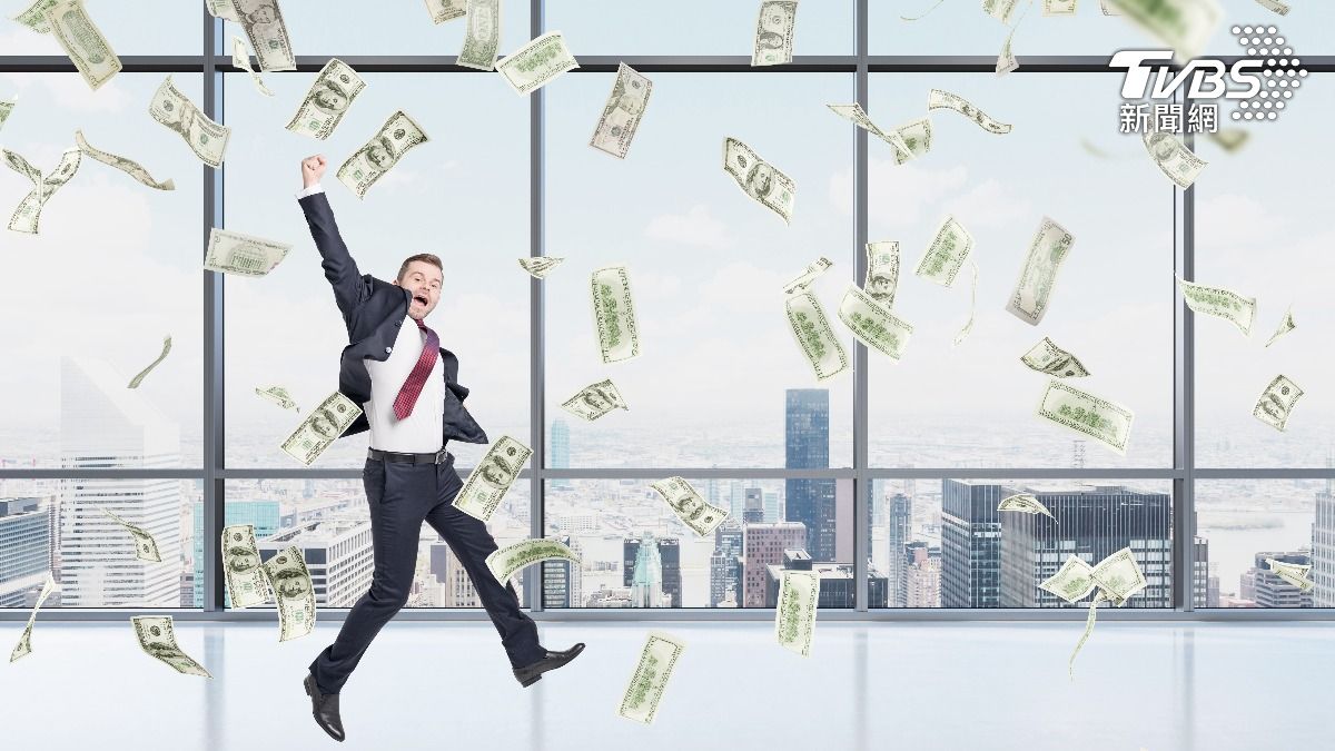 財運擋不住!這生肖7月「賺進大把鈔票」 記得一件事財路走得更順暢