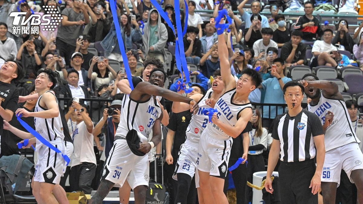 政大男籃達成UBA六連霸。(圖/胡瑞麒攝)