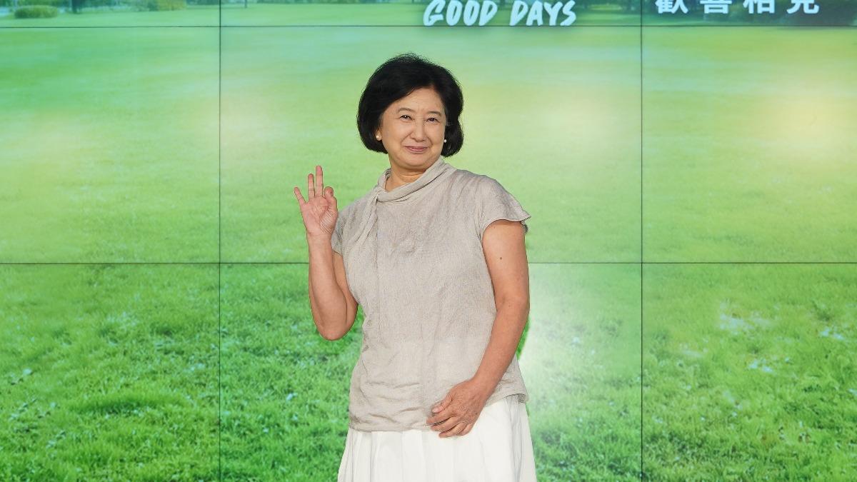 76歲導演開顱手術搶命　「摔癱坐輪椅」復健4年近況曝光