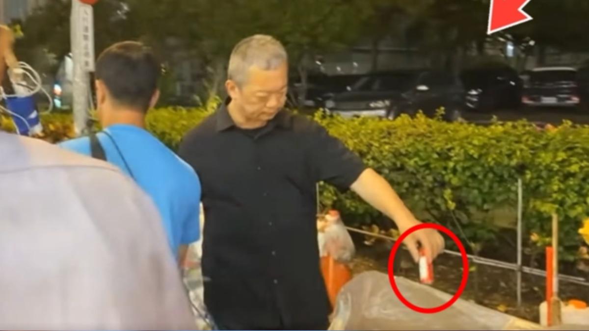 裝沒事?分局長噴辣椒水害慘柯文哲 丟包證物畫面曝光