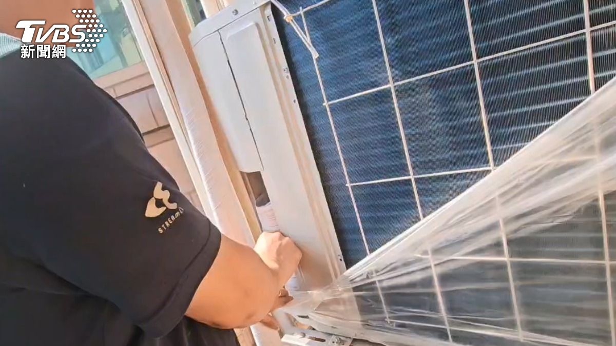 專家建議冷氣室外機定期檢查清理，避免過熱自燃，或是電線受損釀災。 (圖／TVBS)