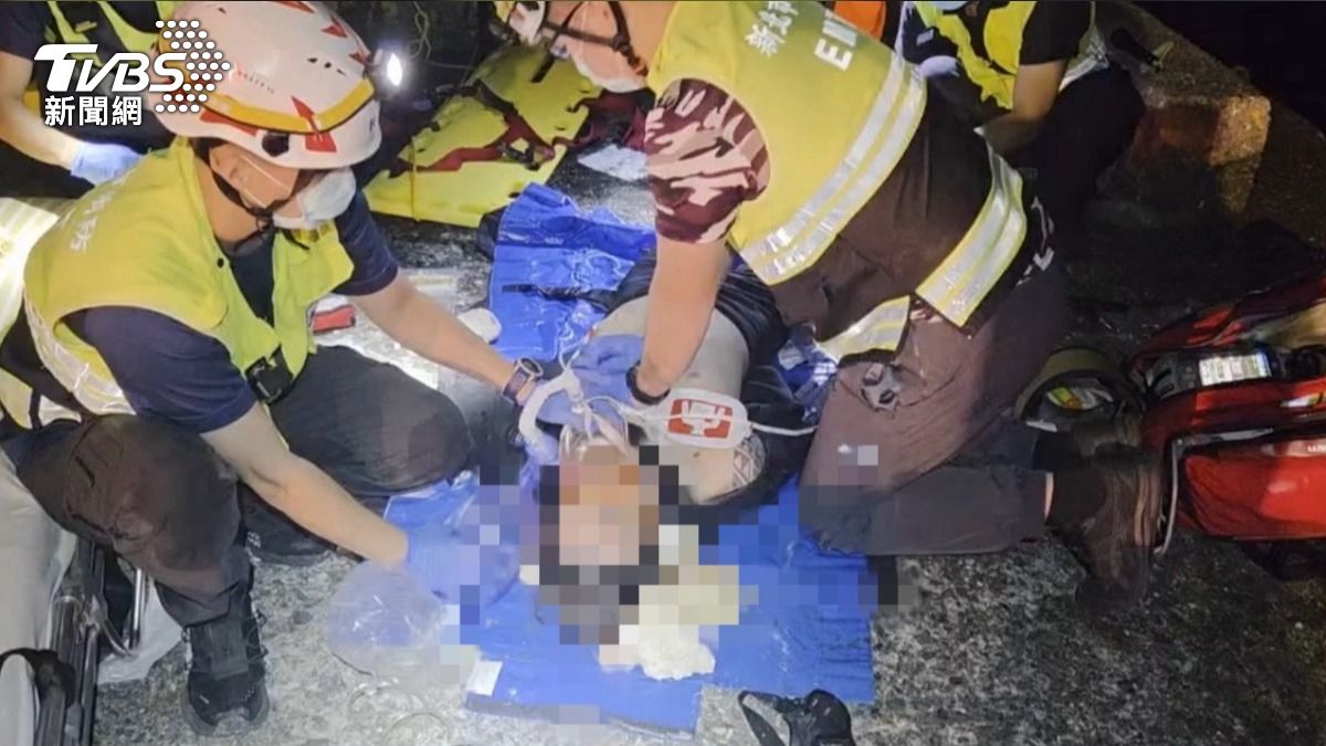 獨/一語成讖!北海岸「龍蝦獵人」違法捕魚意外身亡 搶救畫面曝光