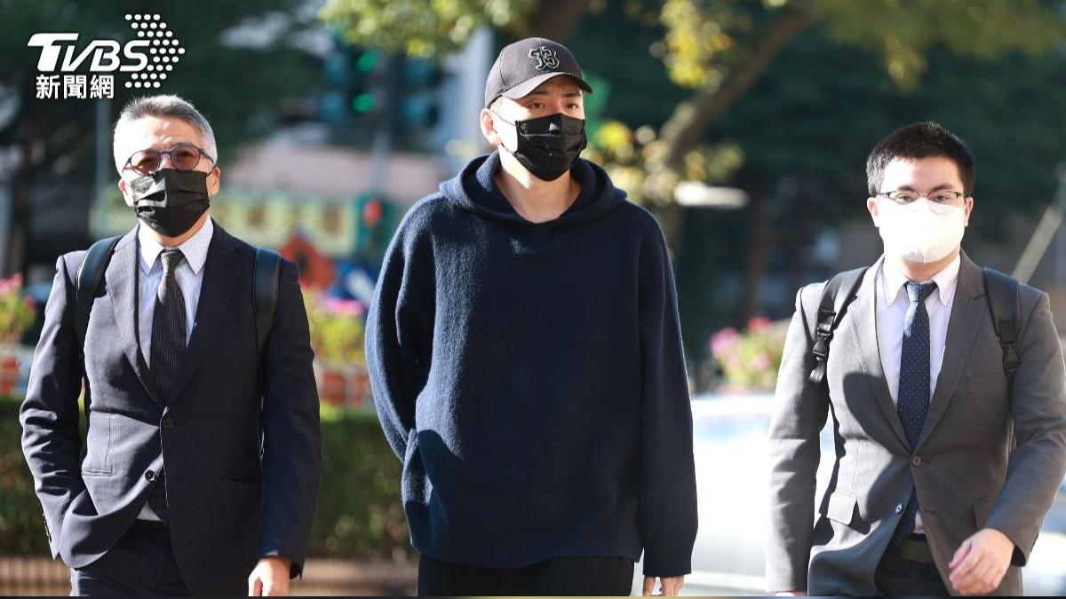 快訊/王大陸幫女友討債「找警查個資」 一審2人都判刑6月