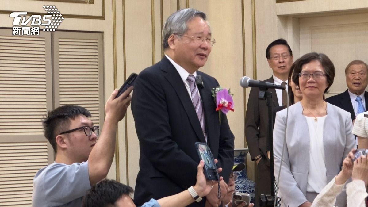 影射雲豹前董座「光電門神」 民眾黨許忠信起訴、黃國昌不起訴