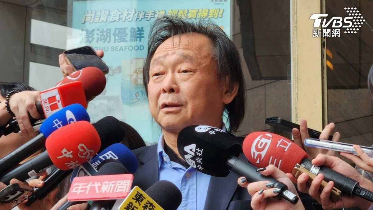 柯文哲遭噴辣椒水搞烏龍!王世堅轟黃國昌死不道歉:難怪民調低