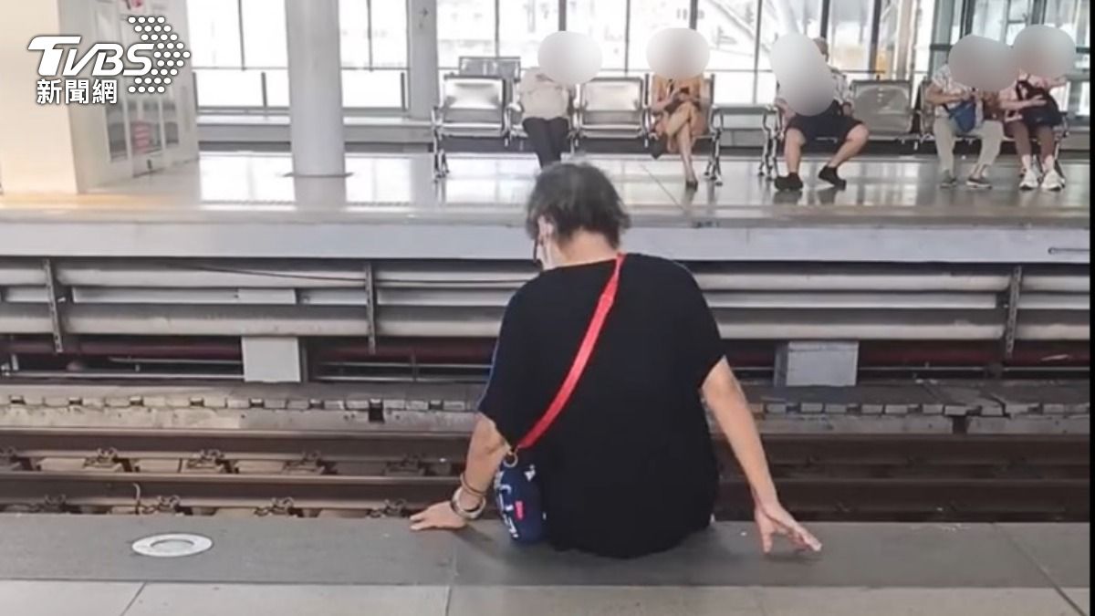 阿嬤跳鐵軌撿百元鈔險遭撞!17歲女學生秒救援(危險動作 請勿模仿)