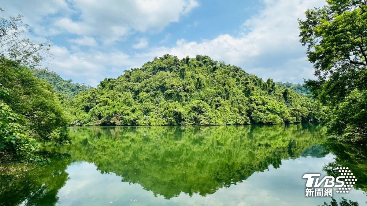 後慈湖景色美如畫，吸引許多民眾前來朝聖。（圖／TVBS）