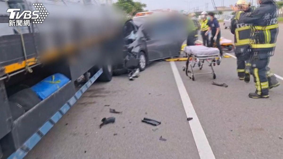 台中龍井日前發生嚴重事故，造成車內乘客1死1重傷。（圖／TVBS資料畫面）