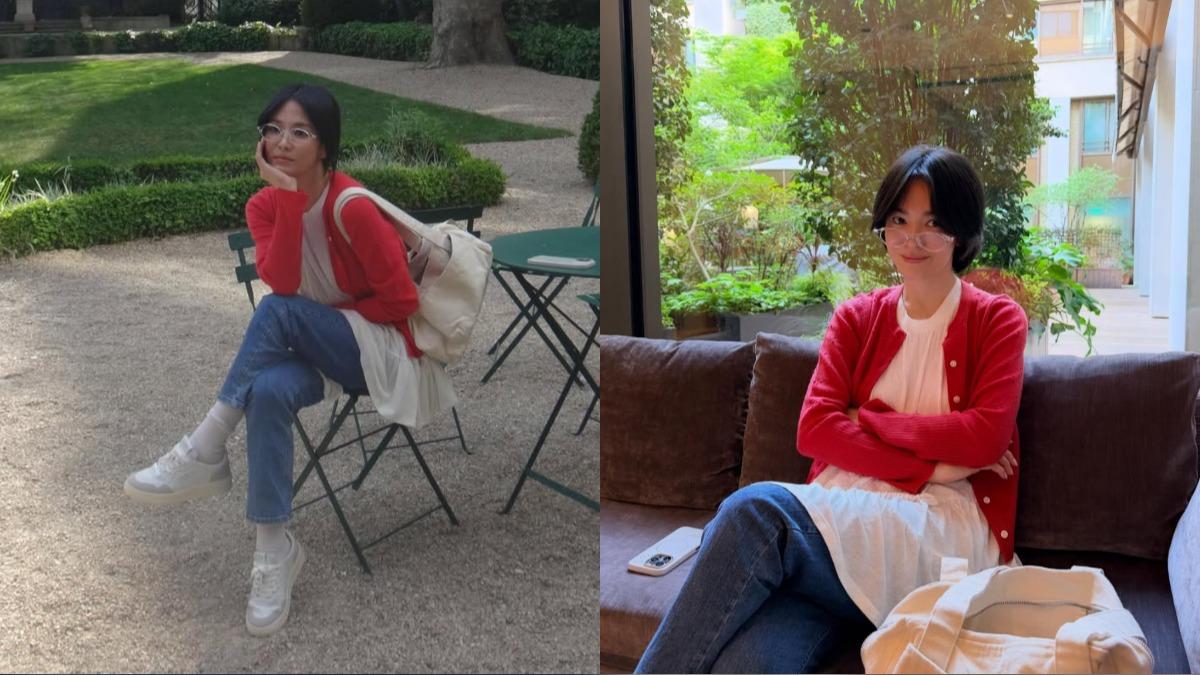 宋慧喬穿著白T、牛仔褲隨意坐在路邊,被讚像剛下課的女大生。(圖/翻攝自IG)