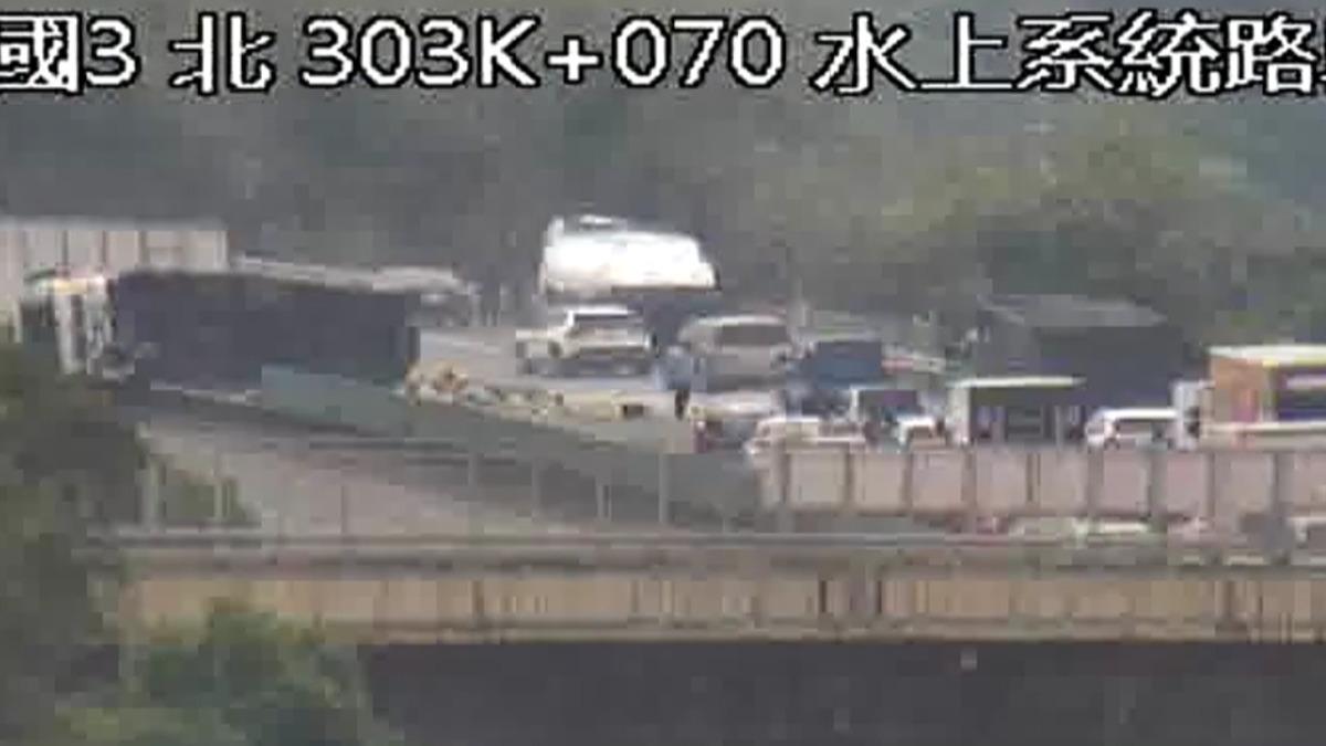 快訊/國3嘉義水上路段「2大貨車擦撞」4人受困、全線封閉搶救中