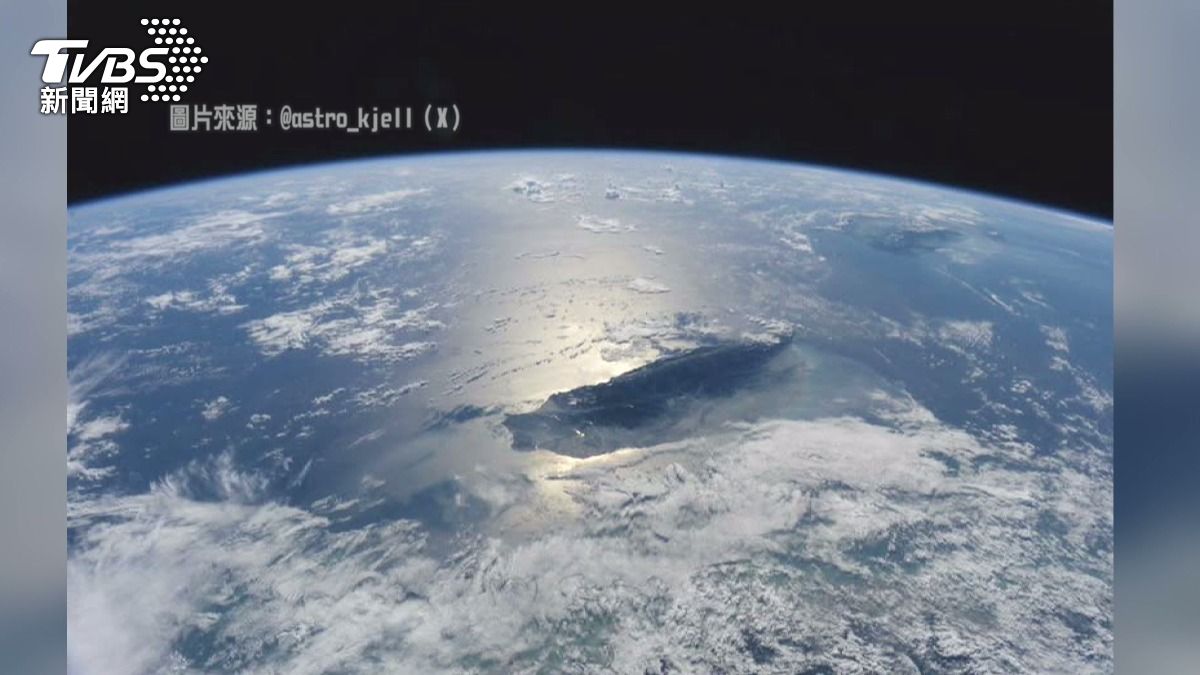 太空人林琪兒2015年在國際太空站拍攝下台灣的珍貴照片