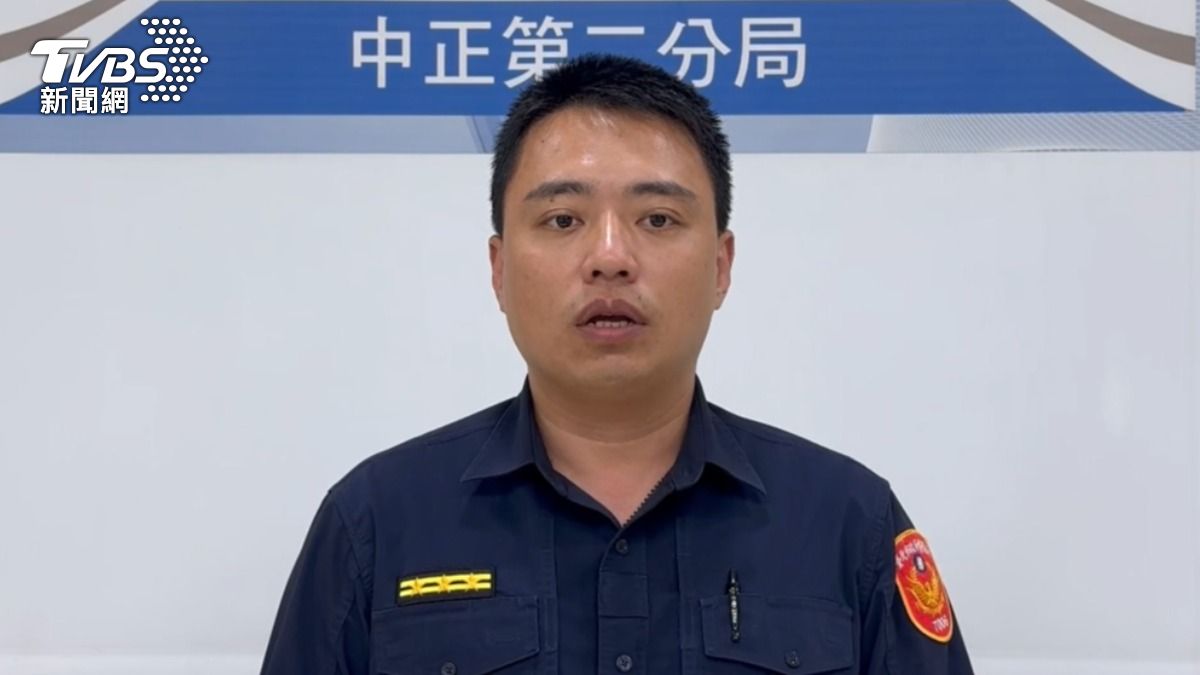中正二分局督察組組長林宇鴻出面說明。（圖／TVBS）