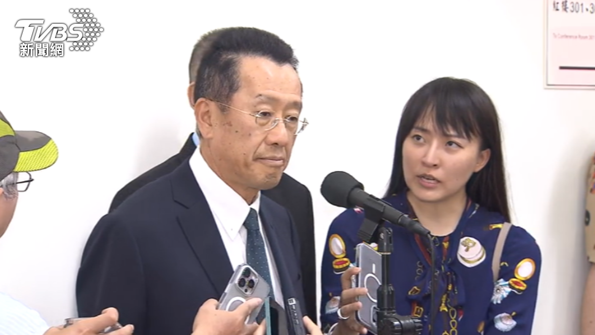 針對高德地圖引發的資安疑慮,國防部長顧立雄宣布全體國軍禁止下載使用。(圖/TVBS)