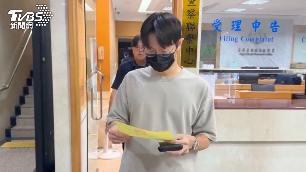 曾姓女警前男友黃頤楷以20萬元交保。(圖/TVBS)