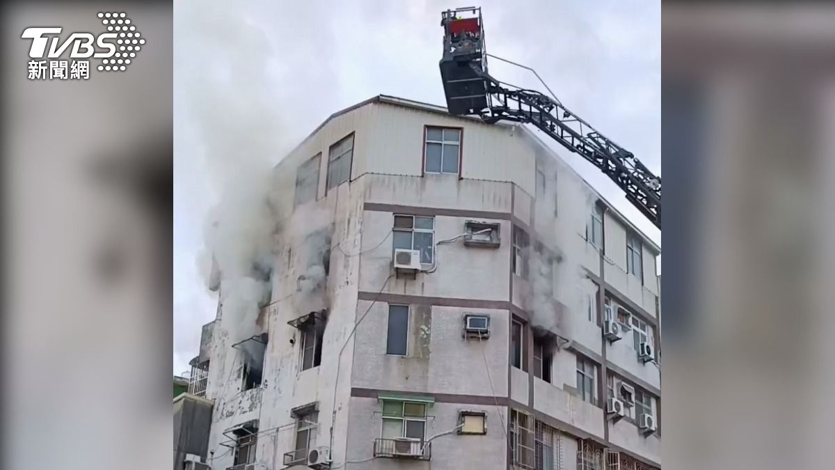 消防獲報到場。(圖/TVBS)